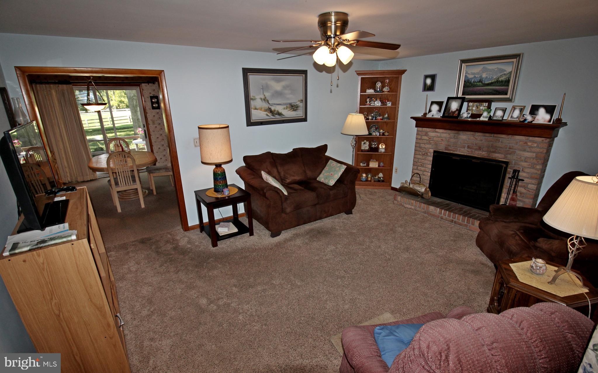 324 Fairview Drive Lititz, PA 17543 - Photo 3 of 34