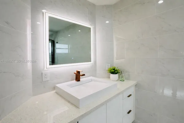 $750,000 | 9069 Northwest 193rd Street, Hialeah, FL 33018