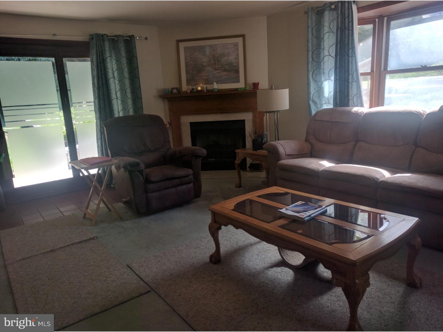 642 Convent Road Aston, PA 19014 - Photo 13 of 25 Family Room