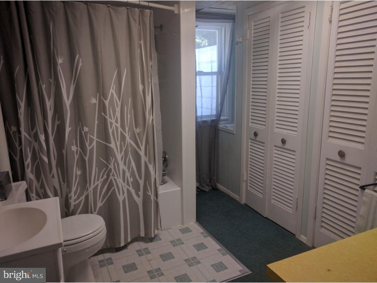 642 Convent Road Aston, PA 19014 - Photo 17 of 25 Bathroom