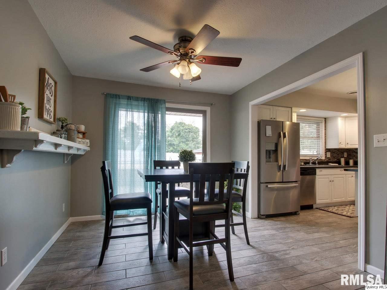 2316 Hill Road Quincy, IL 62305 - Photo 8 of 25 Gallery Image 8
