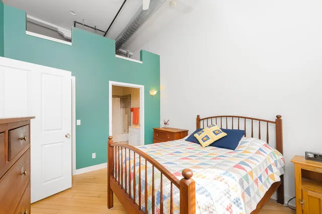 $313,700 | 222 North Kalamazoo Mall, Unit 320, Kalamazoo, MI 49007