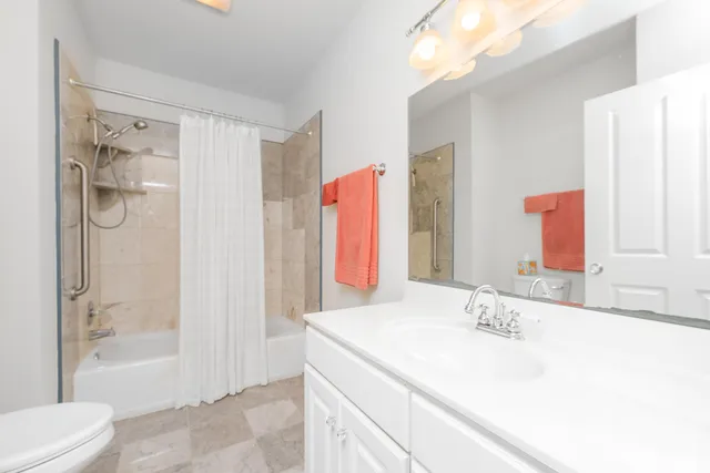 $313,700 | 222 North Kalamazoo Mall, Unit 320, Kalamazoo, MI 49007