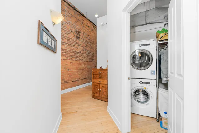 $313,700 | 222 North Kalamazoo Mall, Unit 320, Kalamazoo, MI 49007