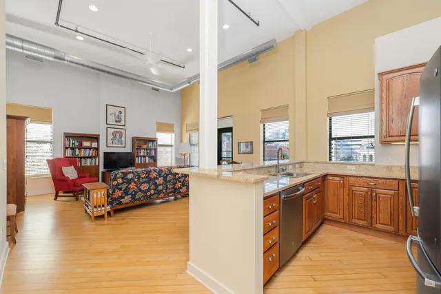 $313,700 | 222 North Kalamazoo Mall, Unit 320, Kalamazoo, MI 49007