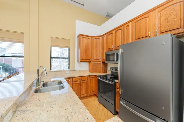 $313,700 | 222 North Kalamazoo Mall, Unit 320, Kalamazoo, MI 49007