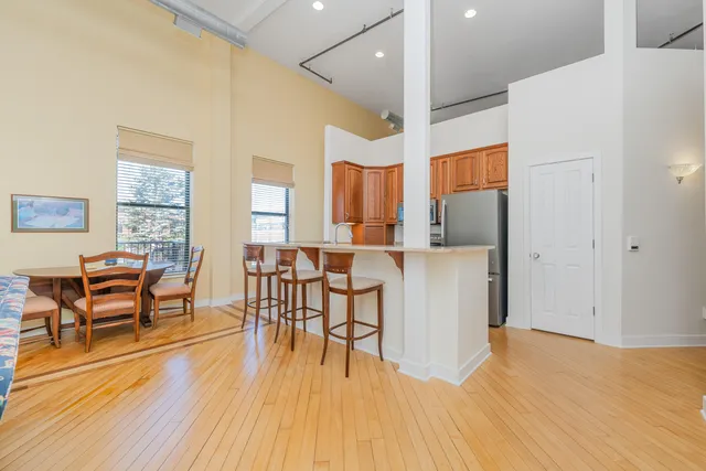 $313,700 | 222 North Kalamazoo Mall, Unit 320, Kalamazoo, MI 49007