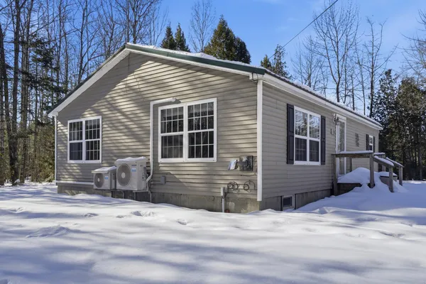 $265,000 | 84 Morse Road, Plymouth, ME 04969