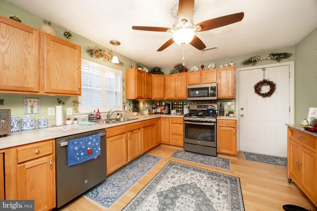 $230,000 | 102 West Harmony Drive, Pottstown, PA 19464