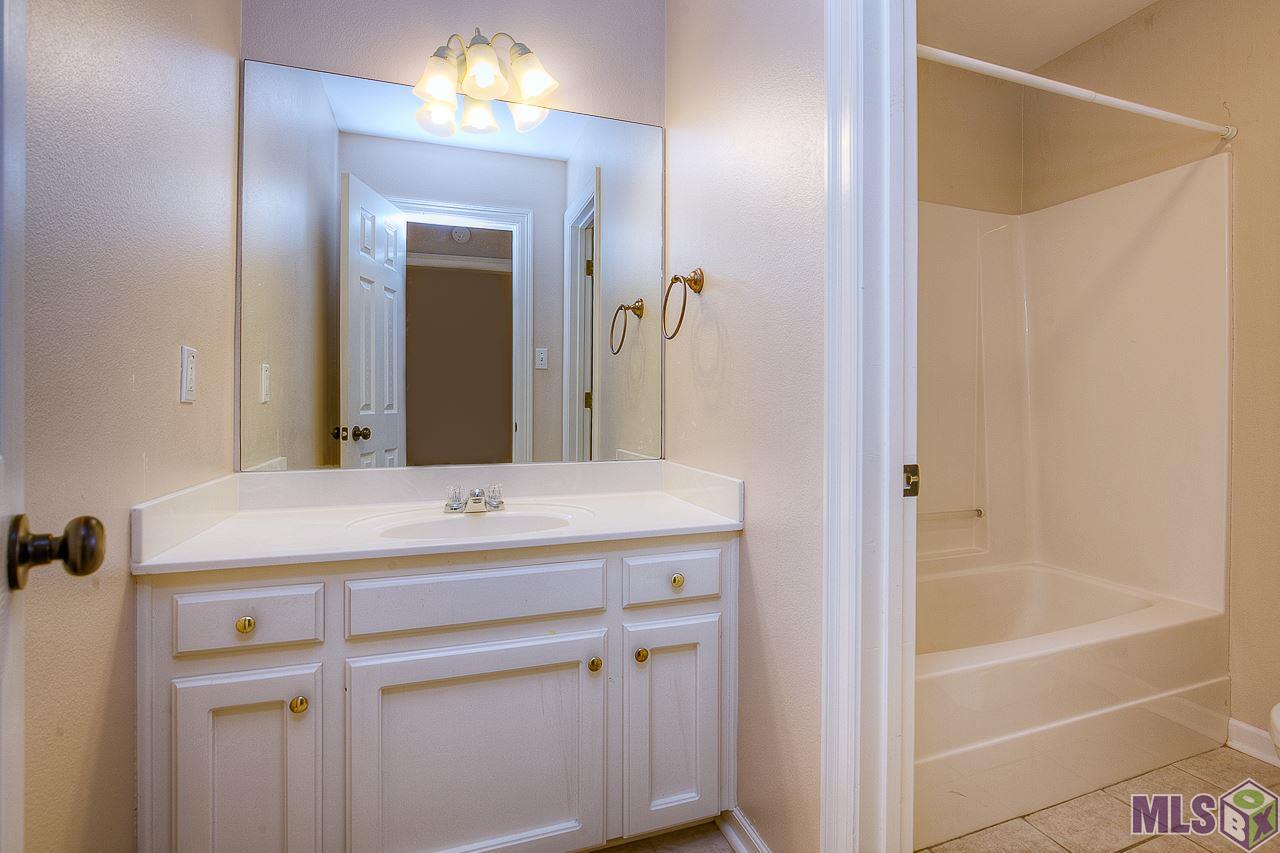 202 Springhaven Drive Baton Rouge, LA 70810 - Photo 17 of 22