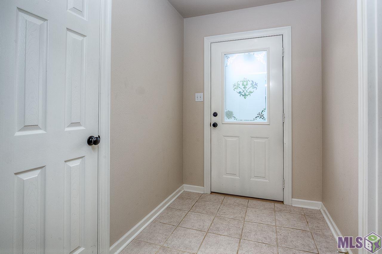 202 Springhaven Drive Baton Rouge, LA 70810 - Photo 3 of 22