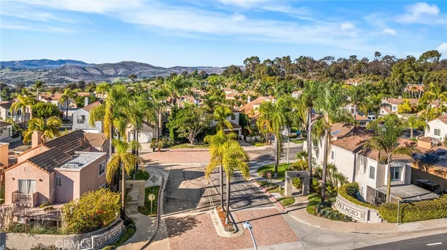 $1,499,000 | 19 Calle Sol, Unit 49, San Clemente, CA 92672