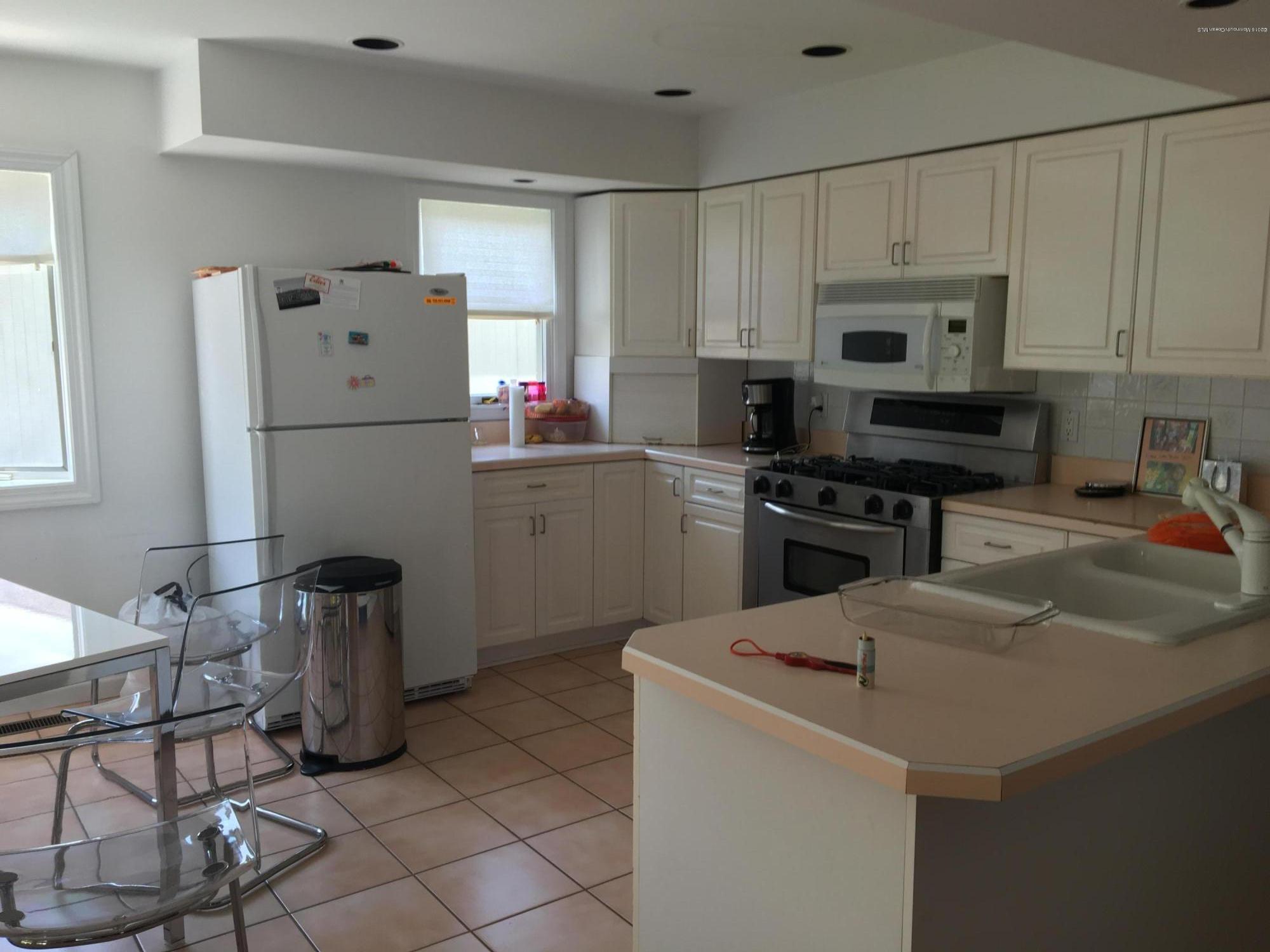 229 Overbrook Avenue Oakhurst, NJ 07755 - Photo 4 of 8 IMG_1668