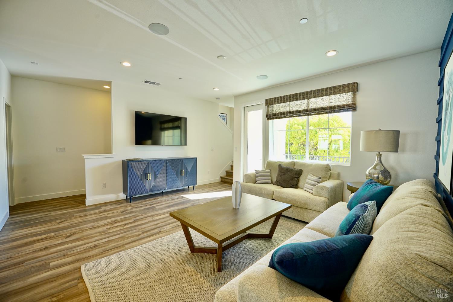 106 Rockview Road Novato, CA 94949 - Photo 8 of 27
