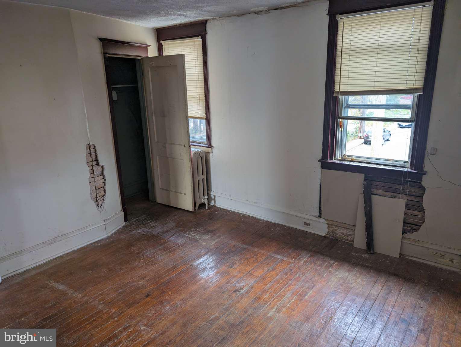 7004 Clinton Road Upper Darby, PA 19082 - Photo 15 of 21