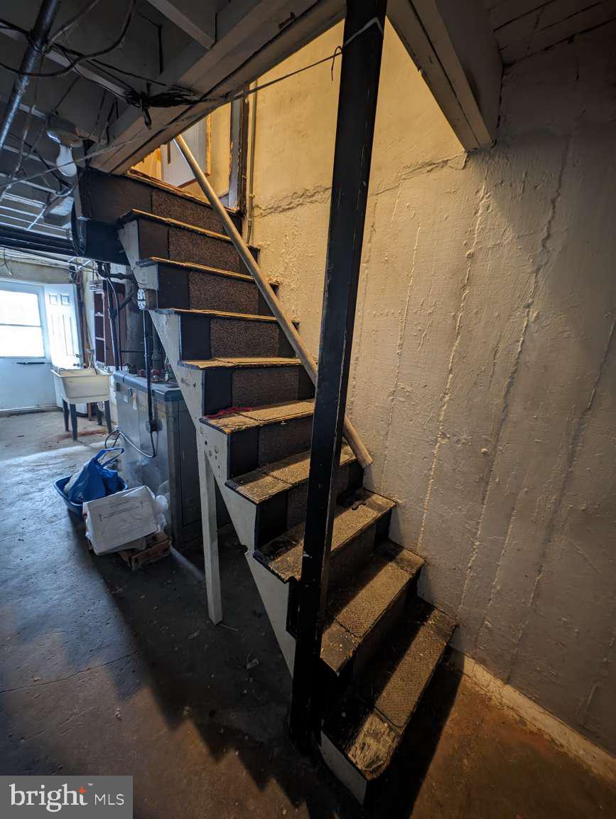 7004 Clinton Road Upper Darby, PA 19082 - Photo 19 of 21