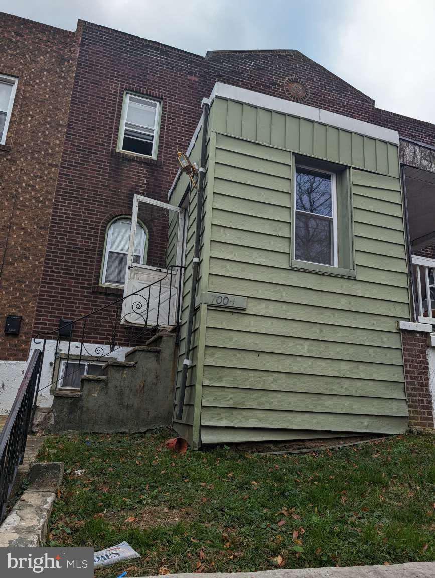 7004 Clinton Road Upper Darby, PA 19082 - Photo 2 of 21