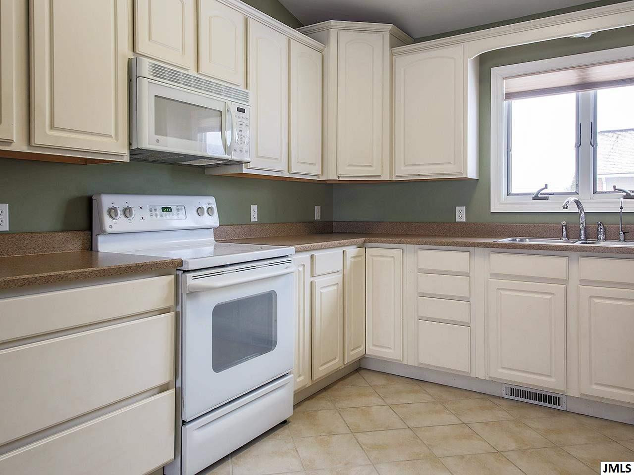 8037 Jordan Road Jackson, MI 49201 - Photo 18 of 34 Photo 18