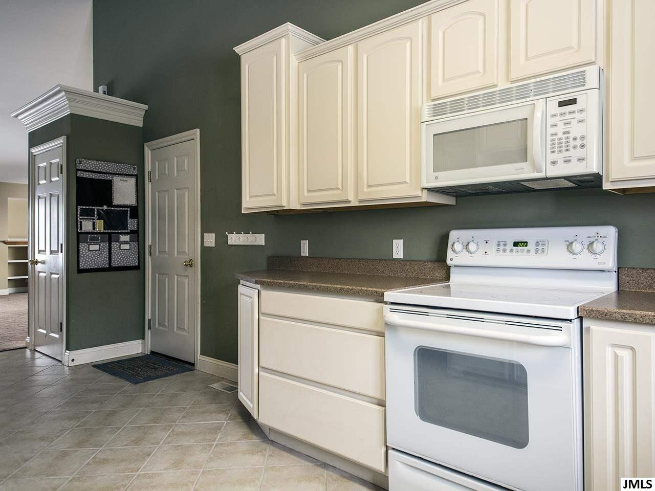 8037 Jordan Road Jackson, MI 49201 - Photo 21 of 34 Photo 21