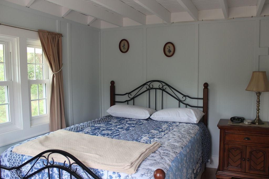 4-6 Franz Road Orleans, MA 02653 - Photo 17 of 38 franz bedroom b