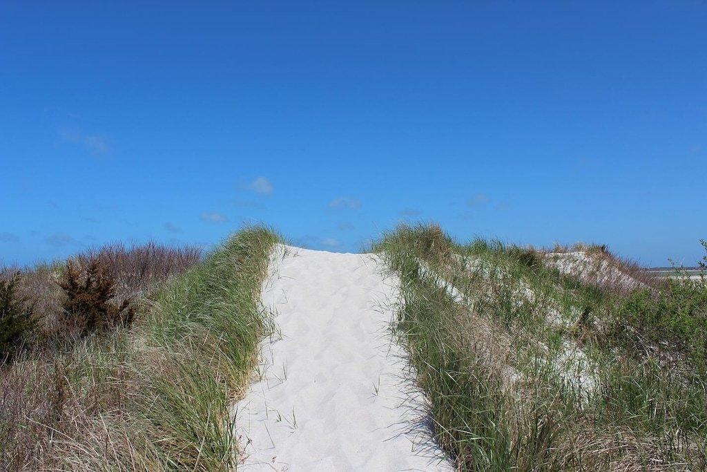 4-6 Franz Road Orleans, MA 02653 - Photo 2 of 38 image017