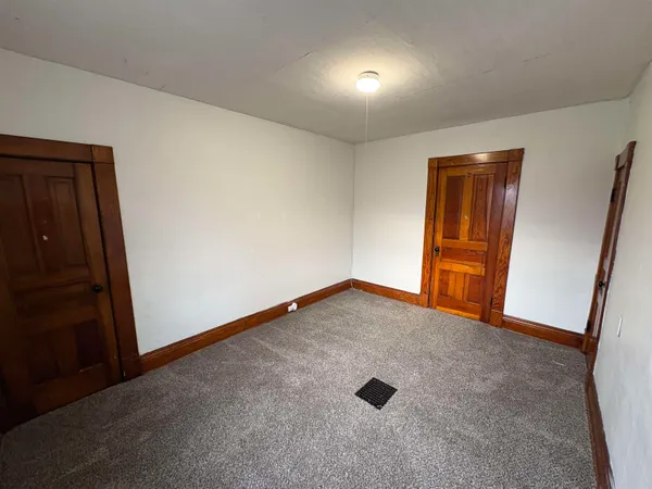 $189,999 | 211 South Morton Street, Kendallville, IN 46755
