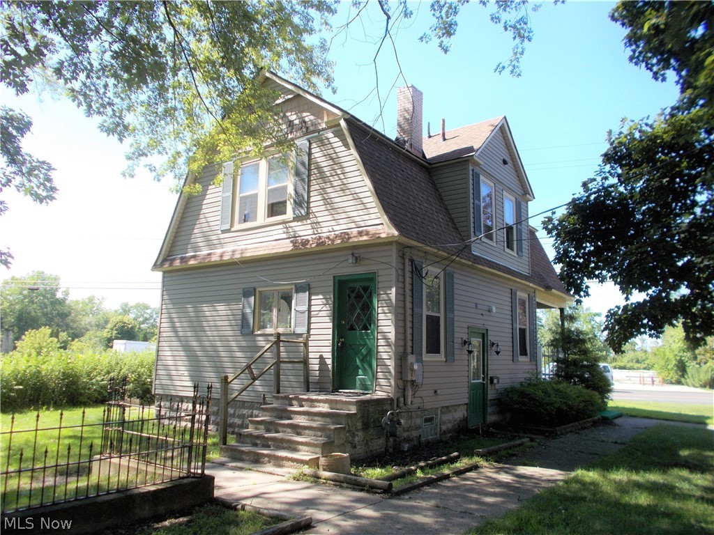 2208 West Prospect Road Ashtabula, OH 44004 - Photo 2 of 17