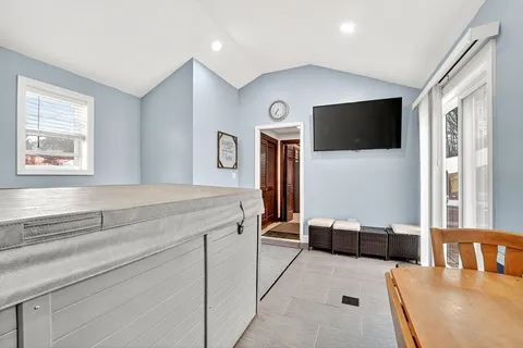 $1,000,000 | 515 Upham Street, Melrose, MA 02176
