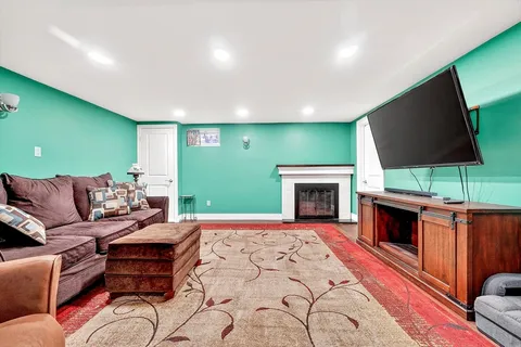 $1,000,000 | 515 Upham Street, Melrose, MA 02176