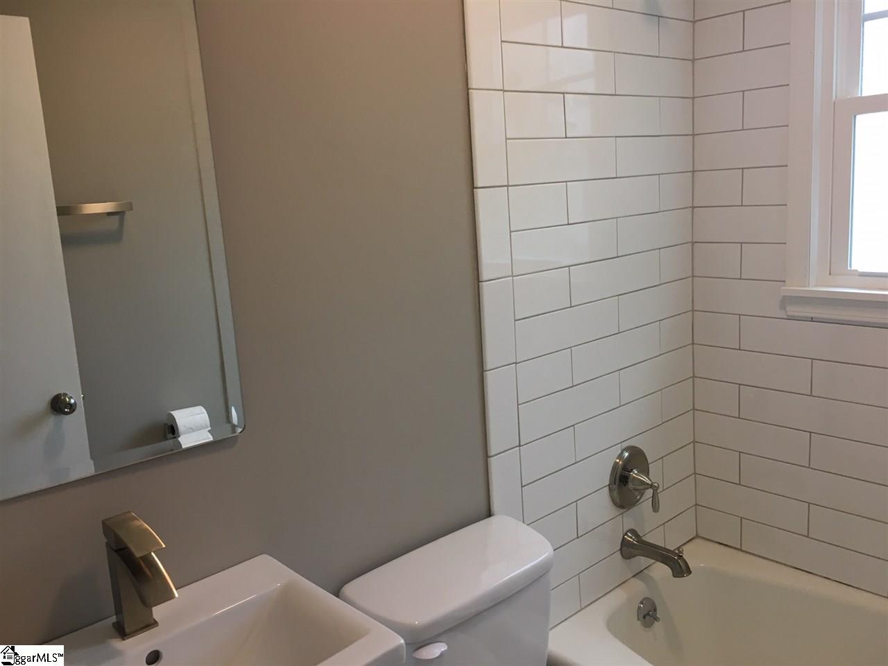 201 State Rd S-23-293 Fountain Inn, SC 29644 - Photo 12 of 15 Gallery Image 12