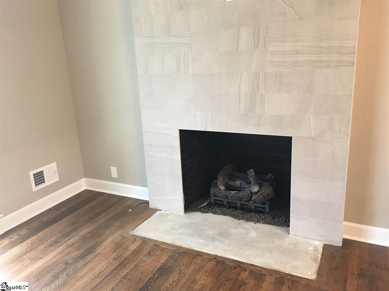 201 State Rd S-23-293 Fountain Inn, SC 29644 - Photo 6 of 15 Gallery Image 6