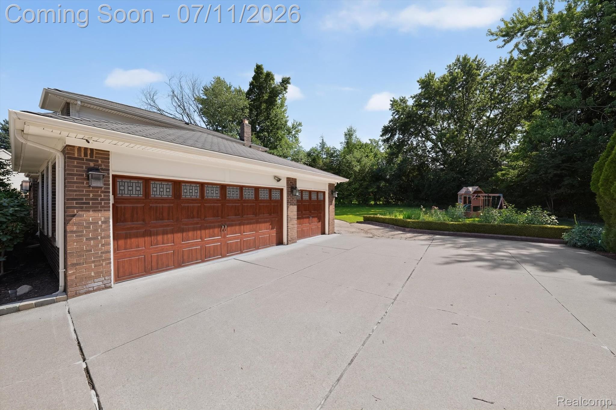 3115 Glengrove Drive Rochester, MI 48309 - Photo 53 of 66 56-3115-Glengrove-Dr-WindowStill-Photography.jpg
