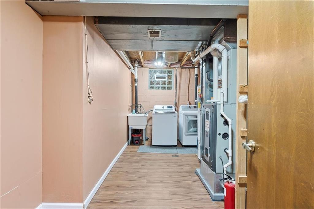 2239 Old Washington Road Pittsburgh, PA 15241 - Photo 34 of 37 a view of hallway with wooden floor and staircase