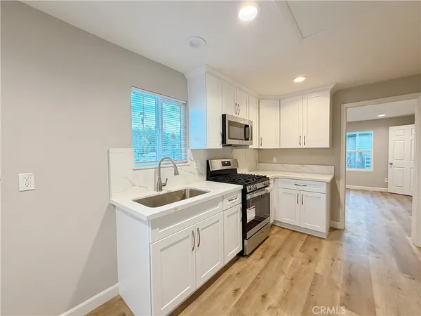 $1,700 | 516 East D Street, Unit B, Ontario, CA 91764