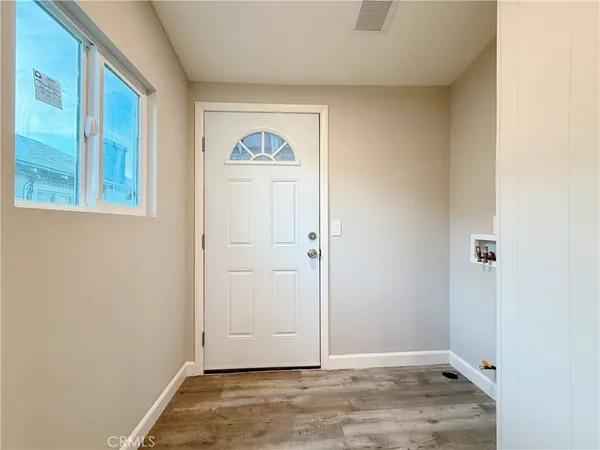 $1,700 | 516 East D Street, Unit B, Ontario, CA 91764