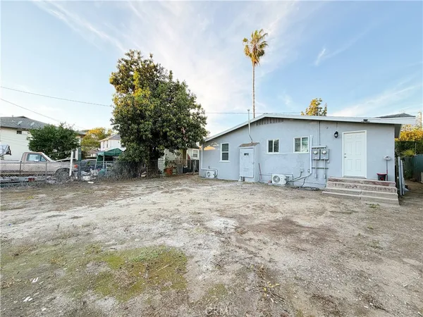 $1,700 | 516 East D Street, Unit B, Ontario, CA 91764