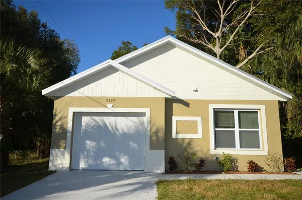 $2,250 | 3303 Armstrong Court, Fort Myers, FL 33916