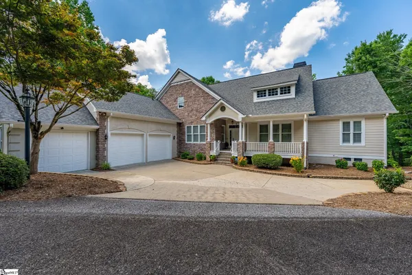 $899,000 | 3 Soft Breeze Court, Landrum, SC 29356