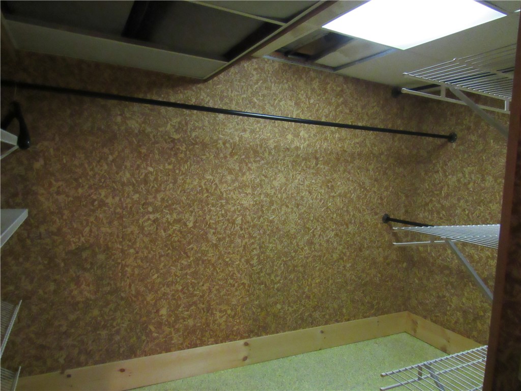 93 Elena Street Cranston, RI 02920 - Photo 28 of 40