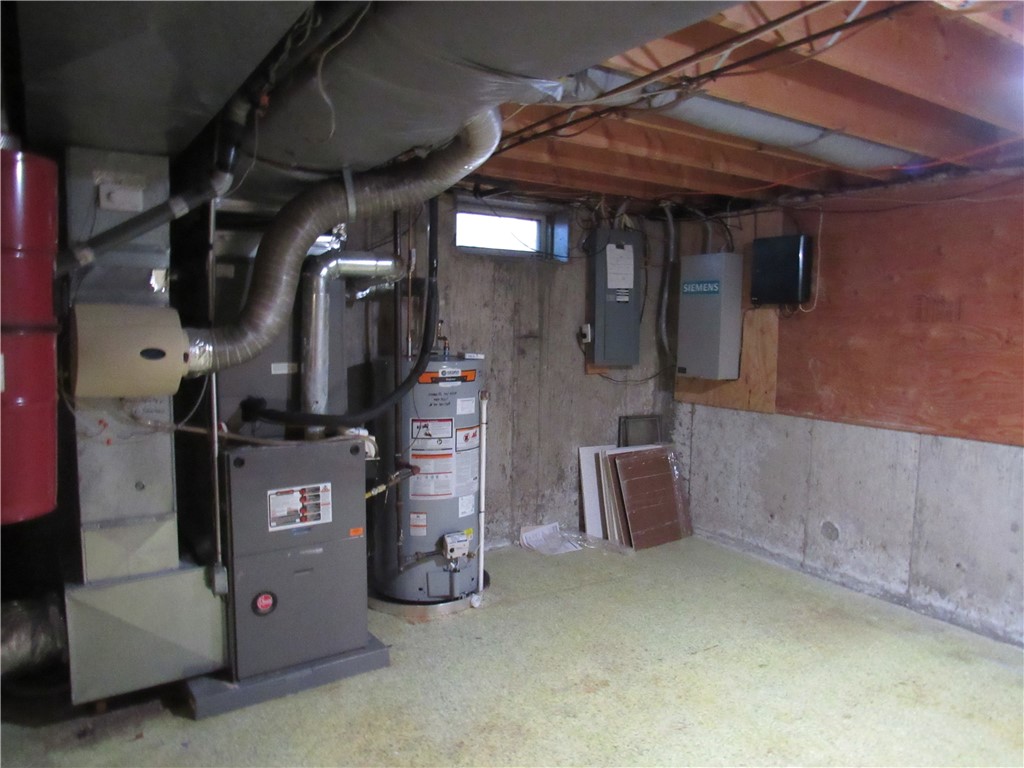 93 Elena Street Cranston, RI 02920 - Photo 29 of 40 Utility room