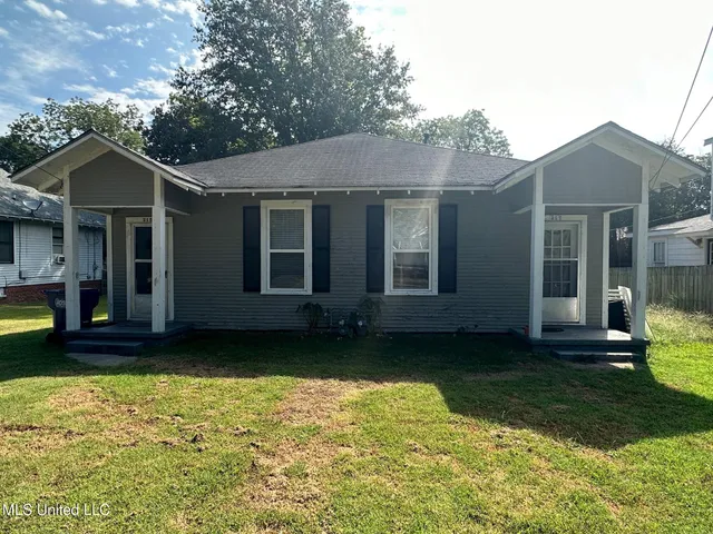 $120,000 | 315 South Bolivar Avenue, Cleveland, MS 38732