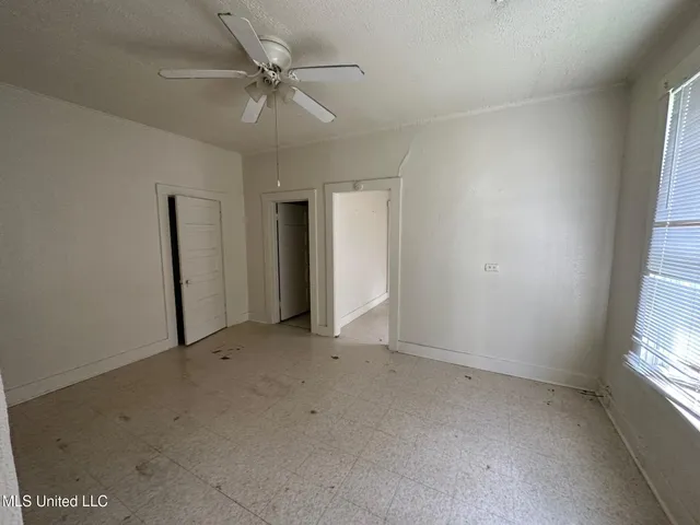 $120,000 | 315 South Bolivar Avenue, Cleveland, MS 38732