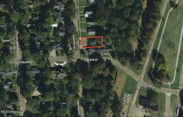 $120,000 | 315 South Bolivar Avenue, Cleveland, MS 38732