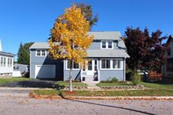 front view of house with a yard