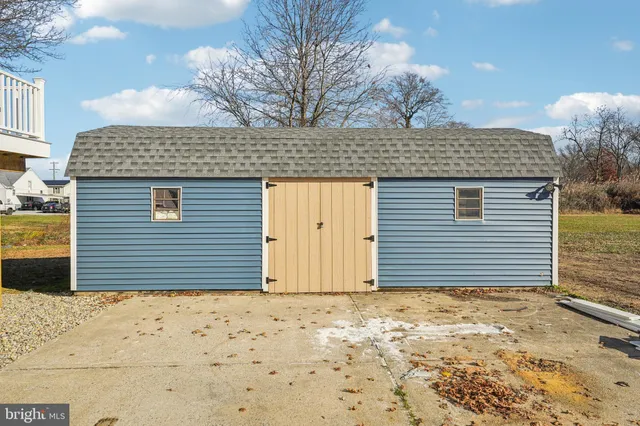 $439,000 | 2 River Place, Pennsville, NJ 08070