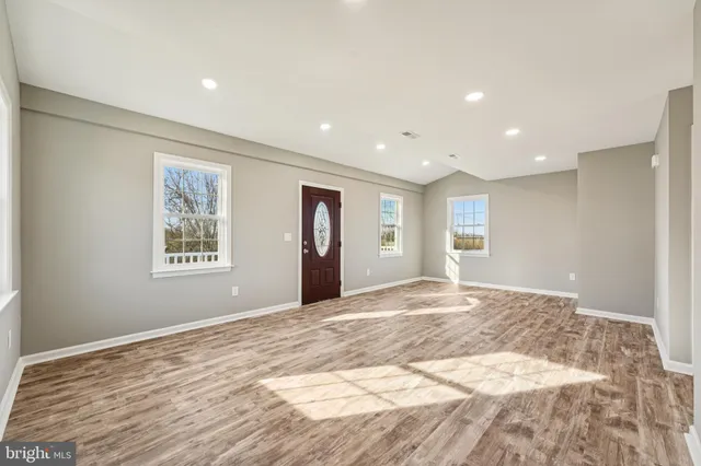 $439,000 | 2 River Place, Pennsville, NJ 08070