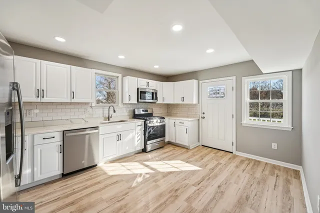 $439,000 | 2 River Place, Pennsville, NJ 08070