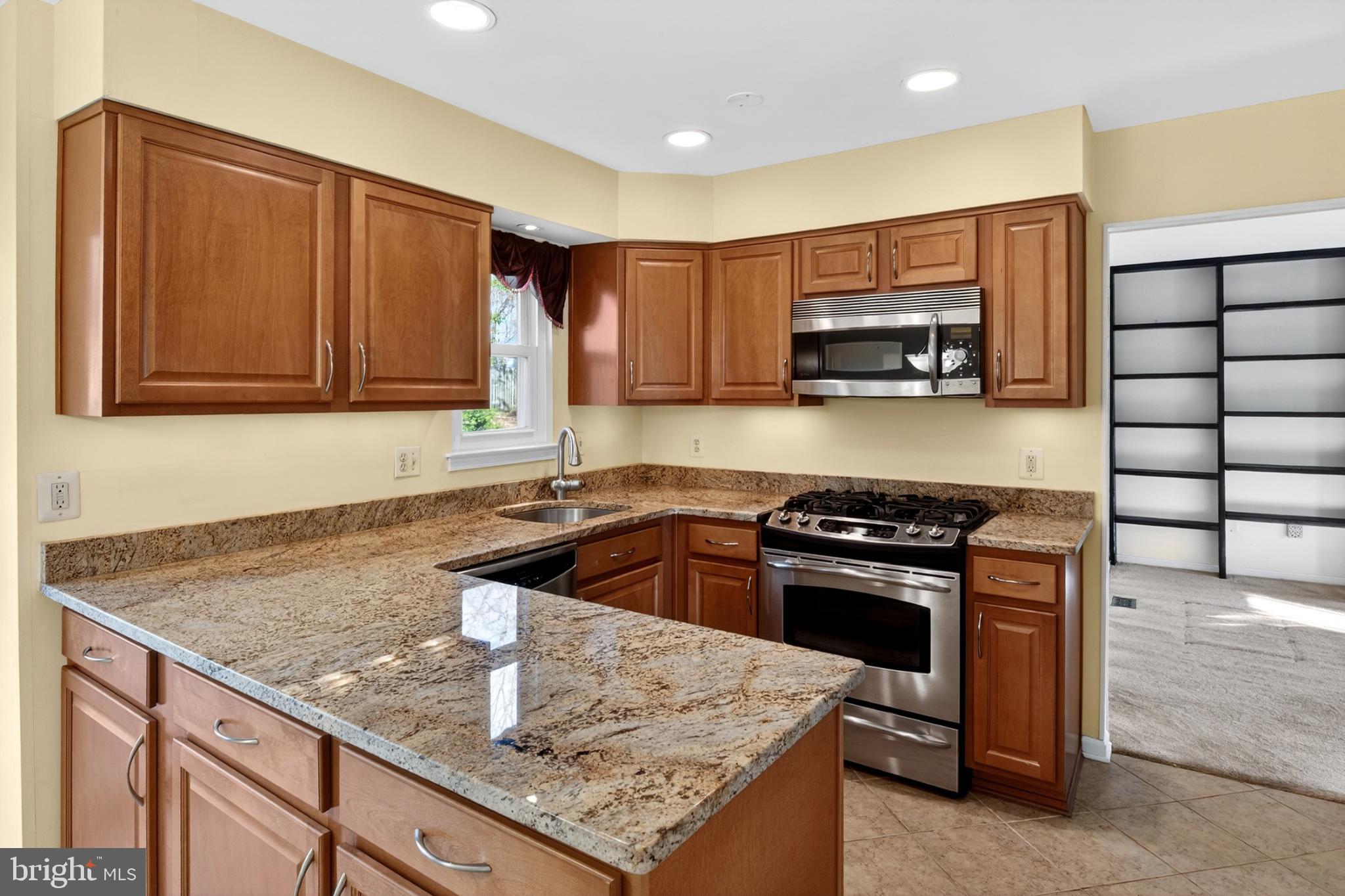 1805 Roxboro Place Crofton, MD 21114 - Photo 11 of 43 Kitchen