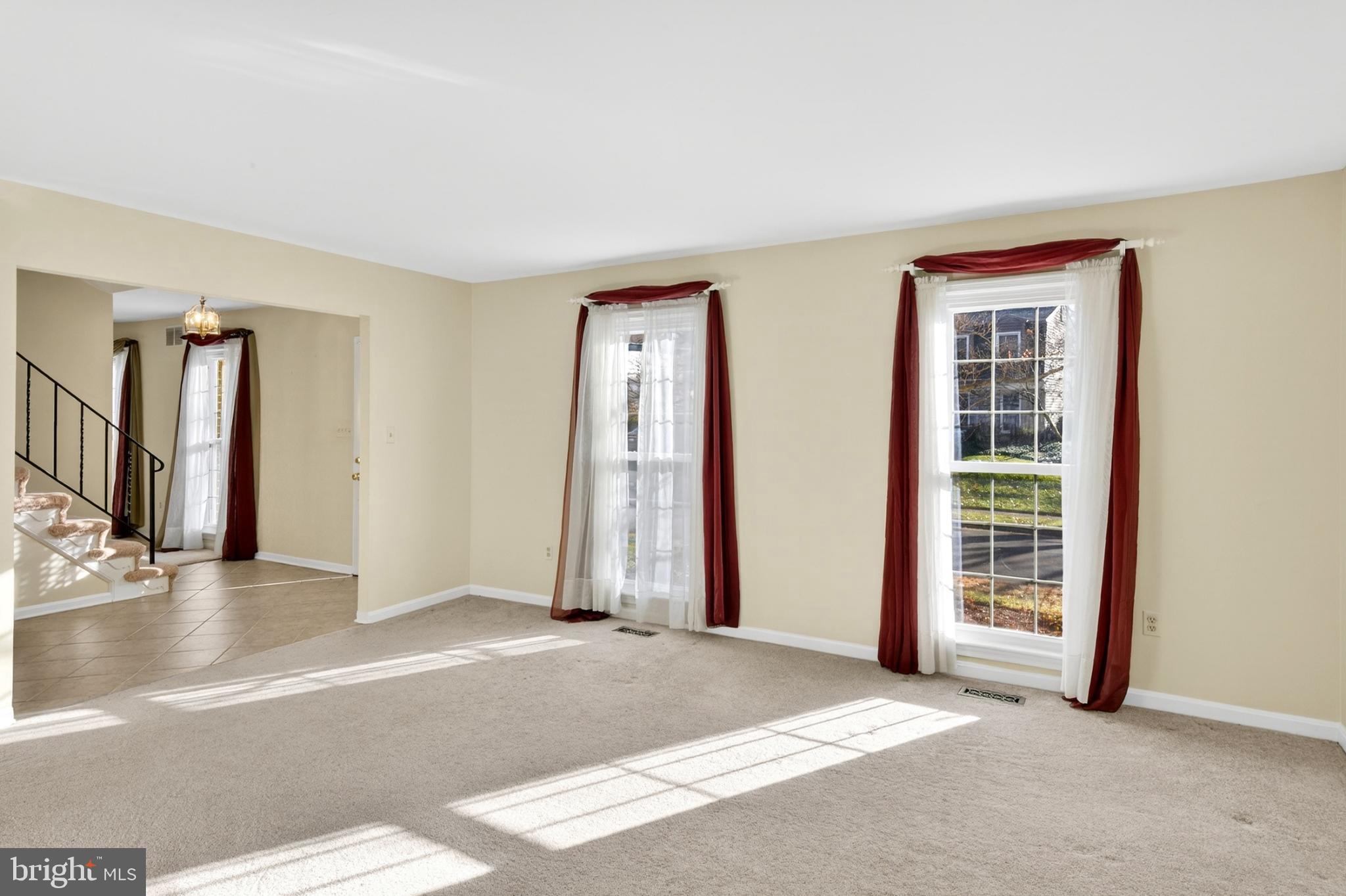 1805 Roxboro Place Crofton, MD 21114 - Photo 7 of 43 Living Room