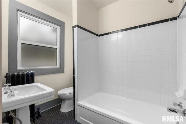 $245,000 | 1817 South Whittier Avenue, Springfield, IL 62704